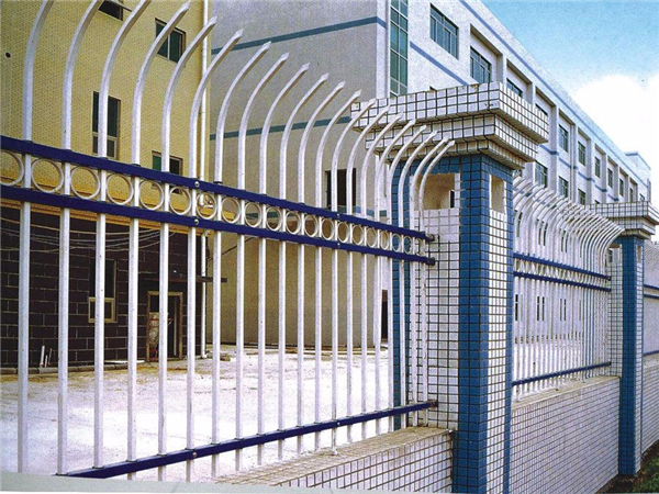 單向彎防攀爬鋅鋼護欄